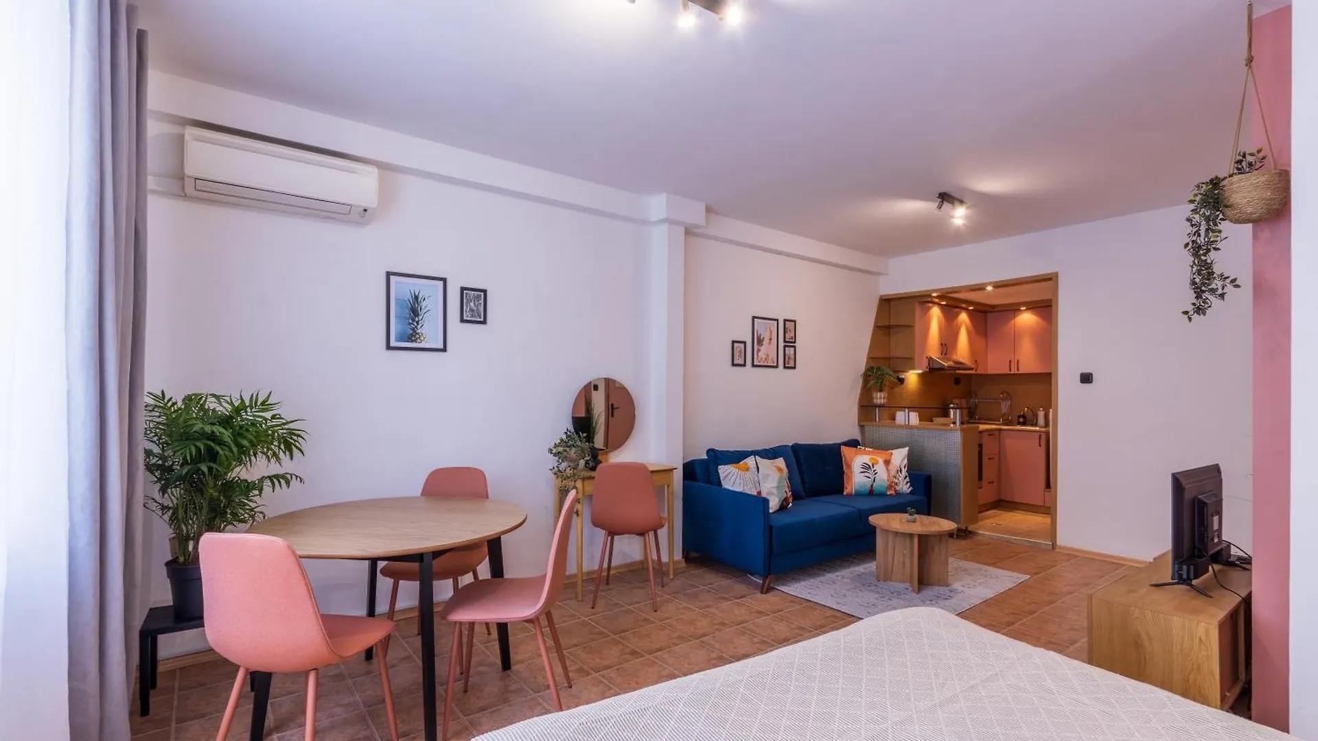 Apartment The Cozy Hub, Varna