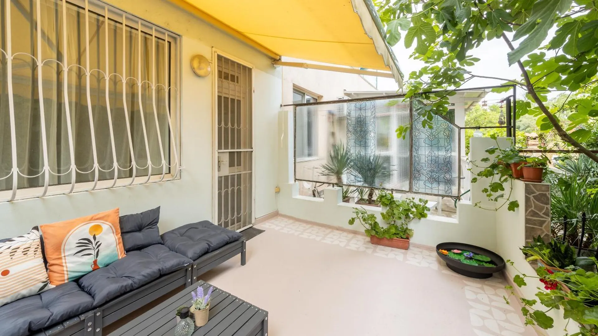 The Cozy Hub, Varna Apartment